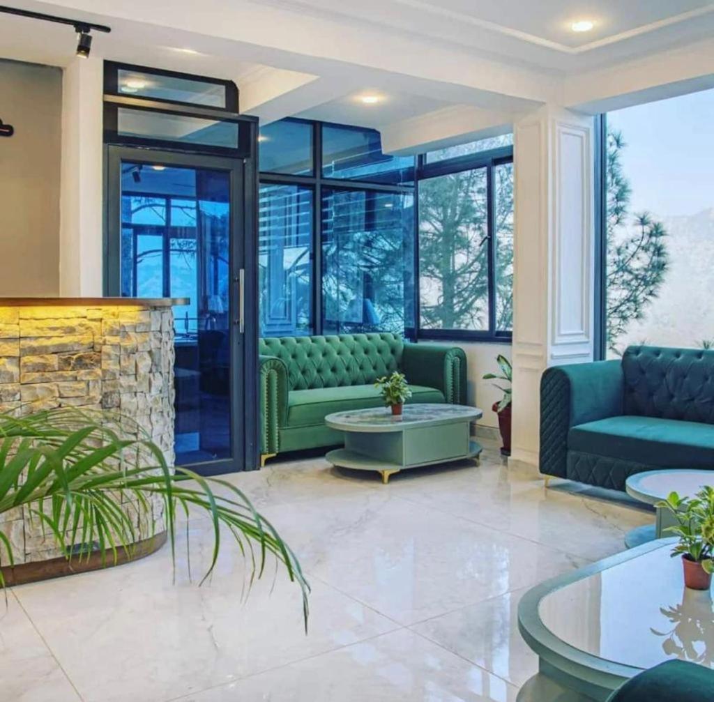 Ferienwohnung Mountain Height Kasauli Exterior foto